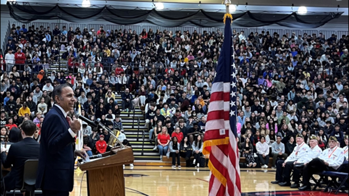 Congressman Krishnamoorthi speaks at Conant High School in Hoffman Estates about the importance of Veterans Day and supporting all those who have served our nation in uniform.