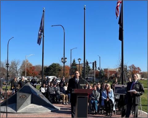 Congressman Krishnamoorthi thanks veterans during the Veterans Circle Monument dedication in Addison.