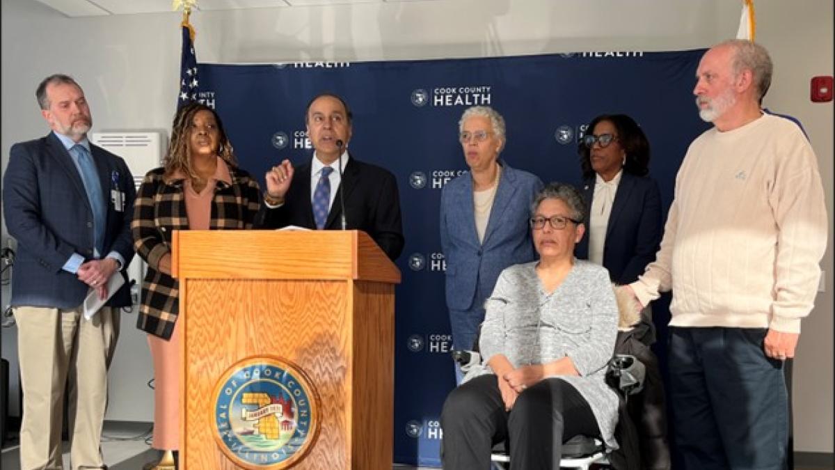 Congressman Raja Krishnamoorthi speaks at Bronzeville Community Health Center on the impact of ACA tax credit cuts.